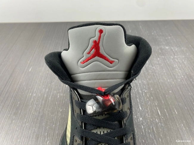 HYPE Jordan Air Off Noir DR0092-001 Gore-Tex 5 0627